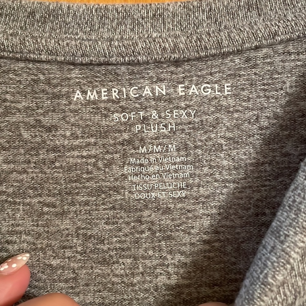 American Eagle Soft and Sexy Plush Long Sleeve Top - Picture 3 of 3